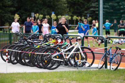 Zdjęcie z oficjalnego otwarcia Centrum Rekreacyjno-Sportowego i Edukacyjnego przy ZSP nr 5
